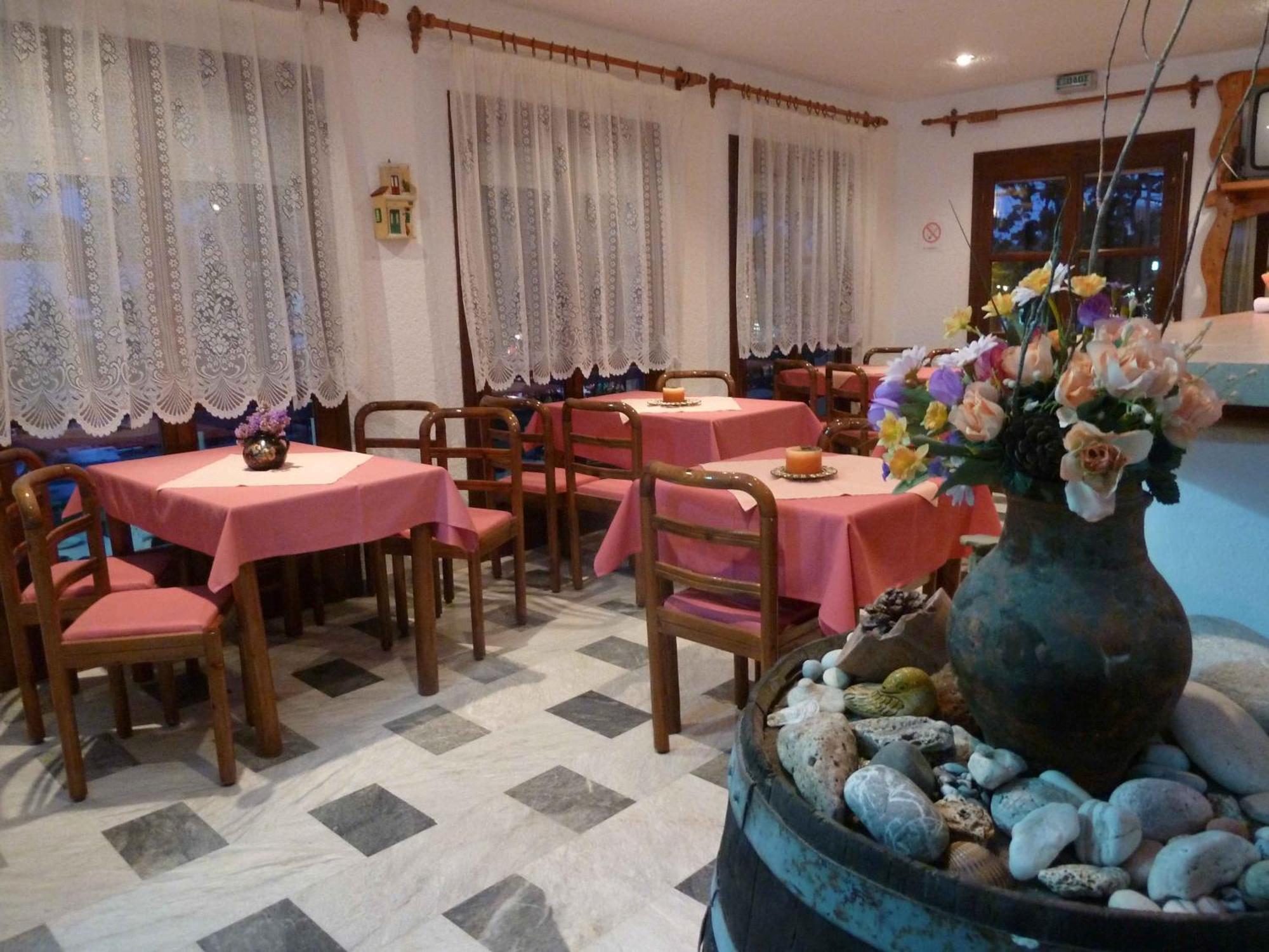 Paris Beach Hotel Ireo  Ngoại thất bức ảnh