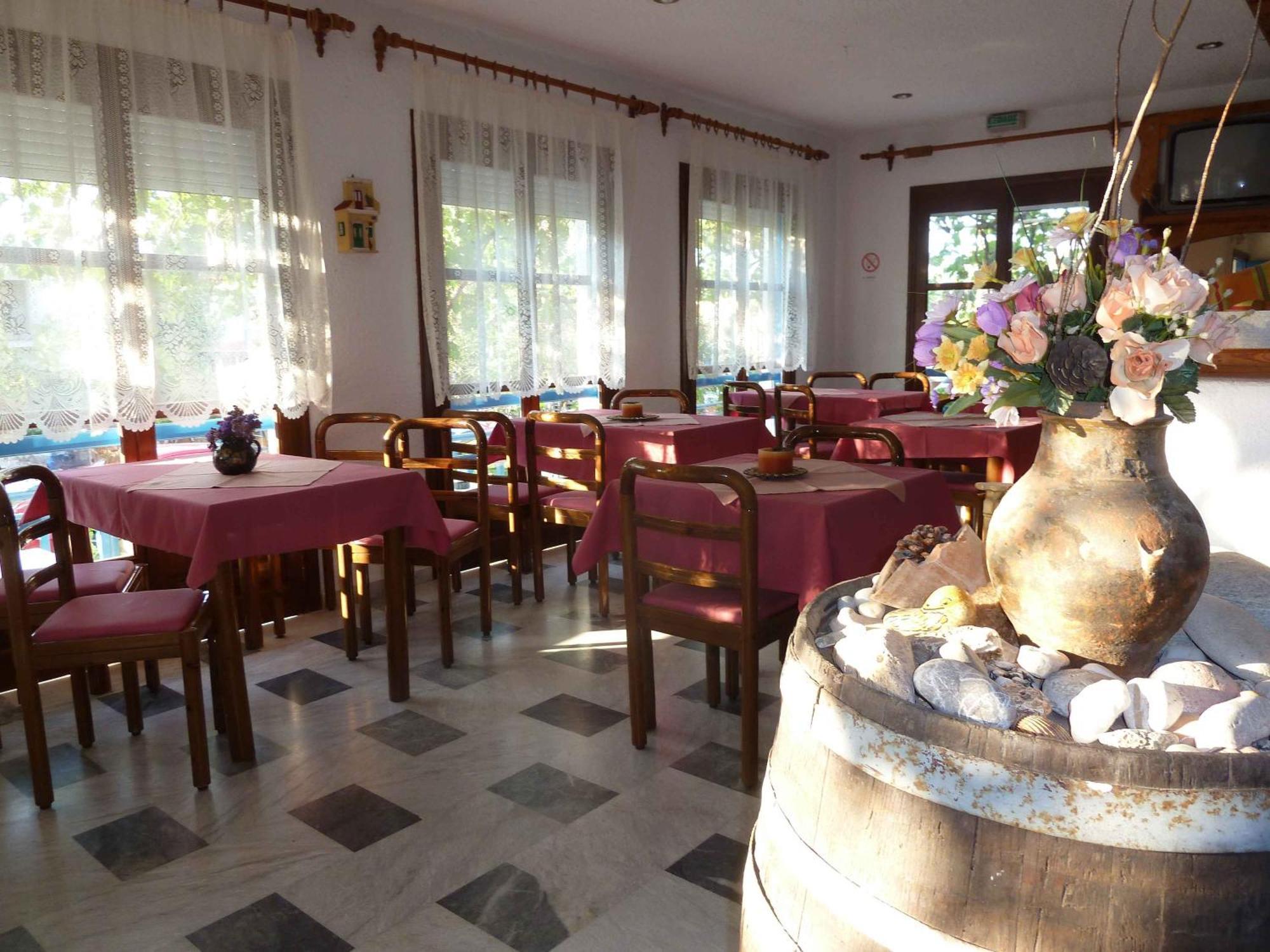 Paris Beach Hotel Ireo  Ngoại thất bức ảnh