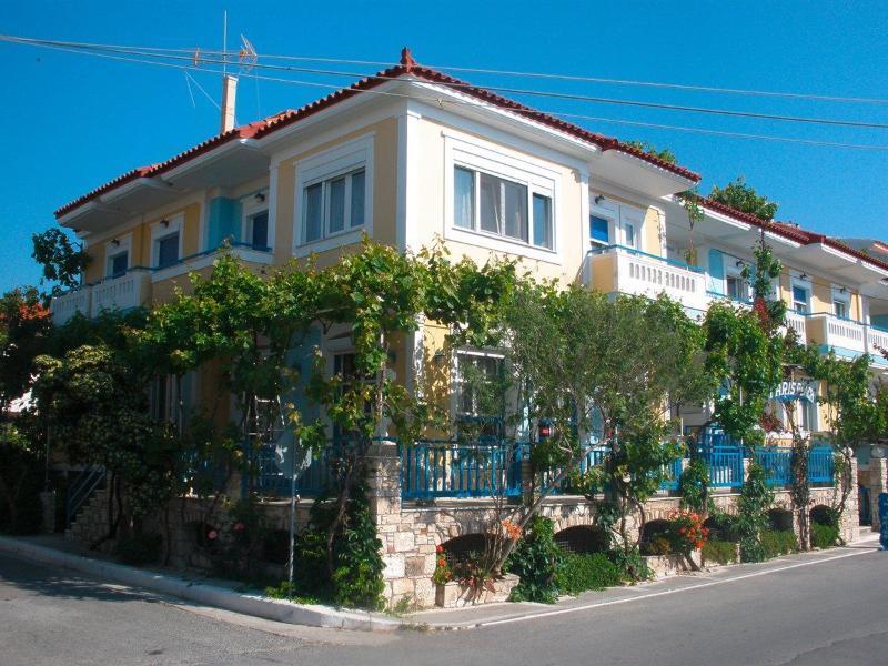 Paris Beach Hotel Ireo  Ngoại thất bức ảnh